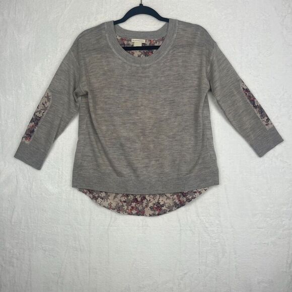 Club Monaco Split back Wool Sweater with Silk Floral Underlay Gray XS Women’s - Picture 1 of 10